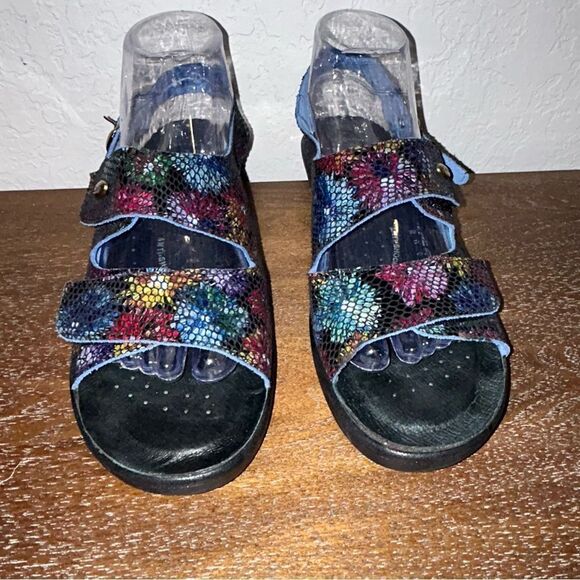 Flexus by Spring Step Double Strap SlingBack Sandal Shoes - Picture 3 of 8